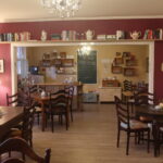 Dorfcafé Vinczling - Blick Richtung Theke