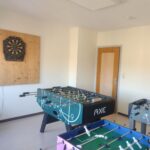 3 Kicker-Tische, 1 Dartscheibe